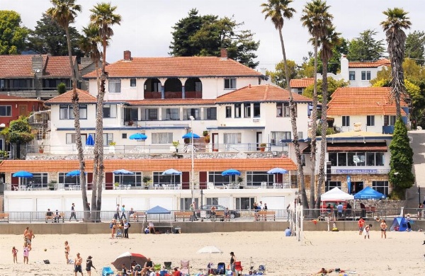 Casablanca Inn on The Beach image 11